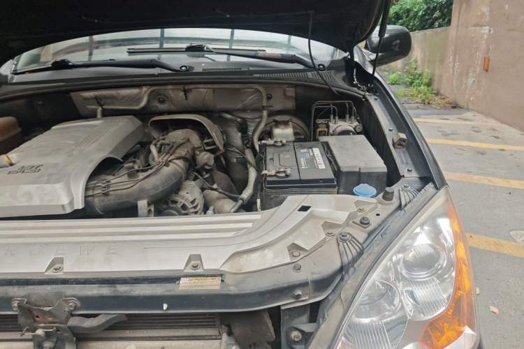 Used Roewe W5 2013 1.8T 2WD Automatic Xingyu Edition Engine Bay Left