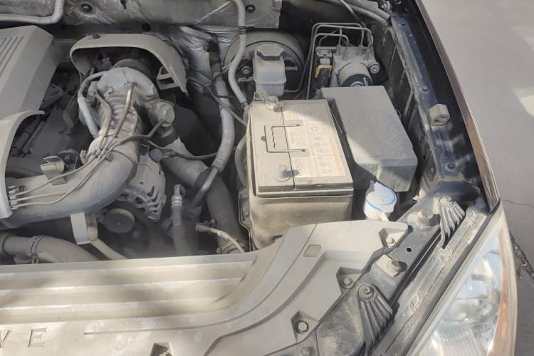 Used Roewe W5 2013 1.8T 2WD Automatic Xingyu Edition Engine Bay Left