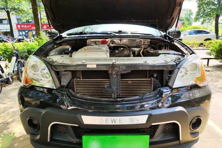 Used Roewe W5 2013 1.8T 4WD Automatic High-End Model Engine Bay