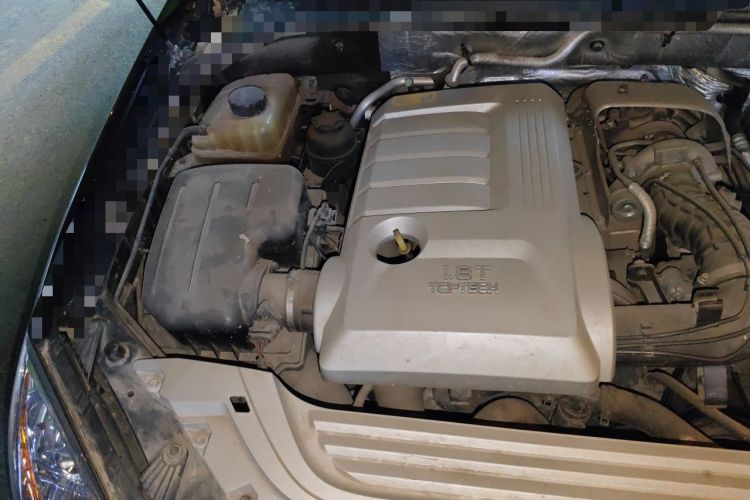 Used Roewe W5 2013 1.8T 4WD Automatic High-End Model Engine Bay Right