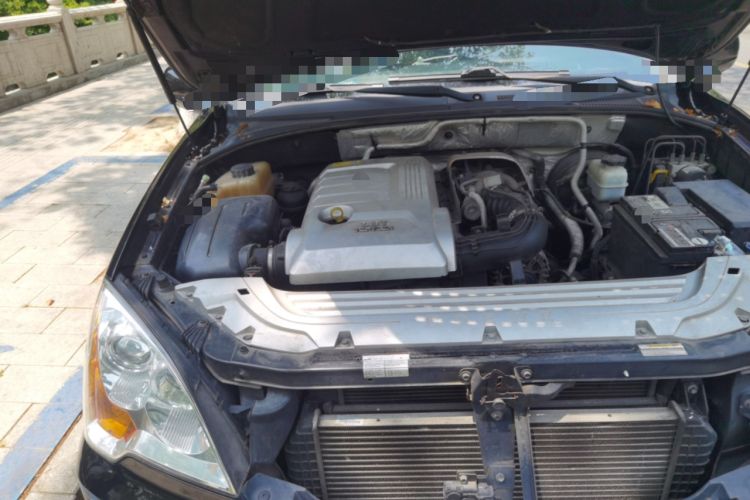 Used Roewe W5 2013 1.8T 4WD Automatic High-End Model Engine Bay Right