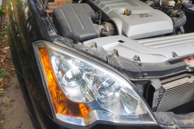 Used Roewe W5 2013 1.8T 2WD Automatic Xingyu Edition Engine Bay Right