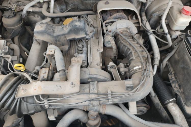 Used Roewe W5 2013 1.8T 2WD Automatic Xingyu Edition Engine Bay