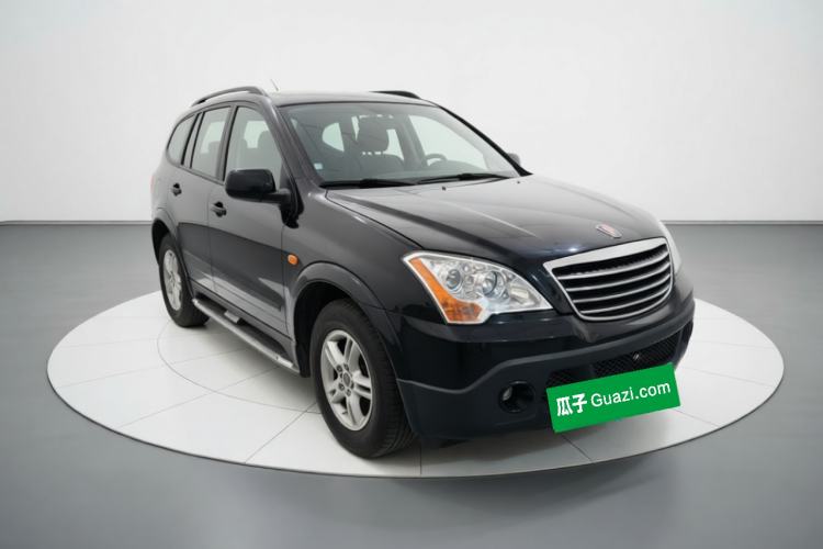 Used Roewe W5 2013 1.8T 2WD Automatic Xingyu Edition Front Right 45 Deg
