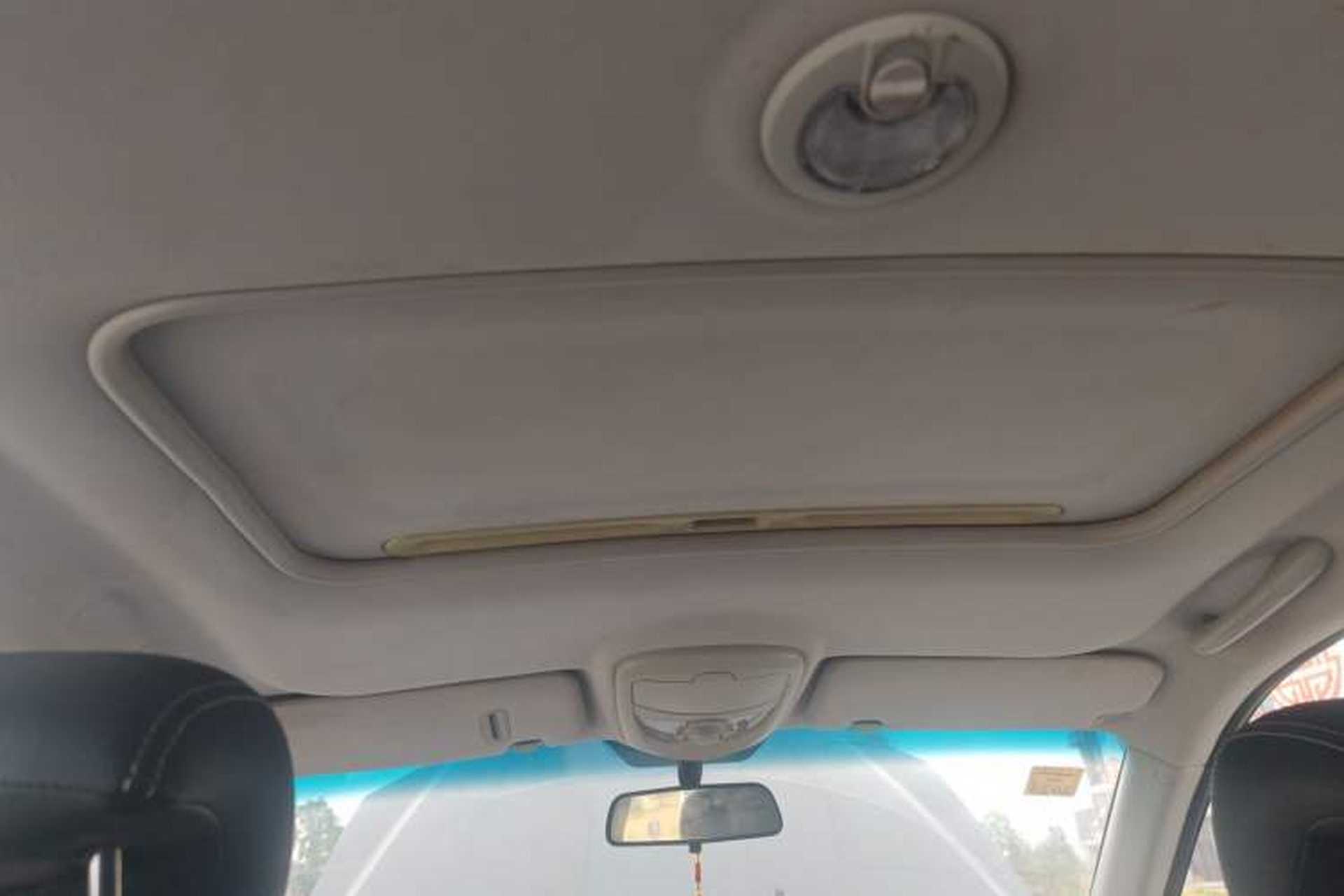 Used Roewe W5 2013 1.8T 2WD Automatic Xingyu Edition Headliner