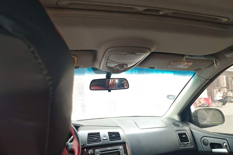 Used Roewe W5 2013 1.8T 2WD Automatic Xingyu Edition Headliner
