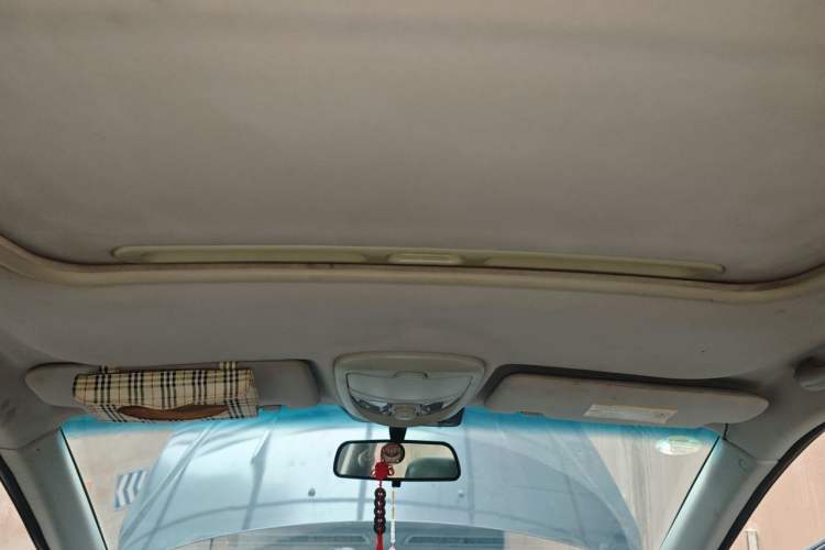 Used Roewe W5 2013 1.8T 2WD Automatic Xingyu Edition Headliner