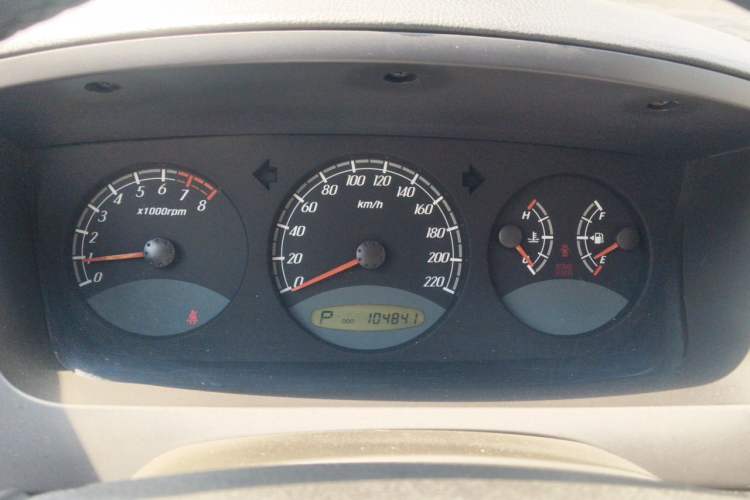 Used Roewe W5 2013 1.8T 2WD Automatic Xingyu Edition Instrument Cluster
