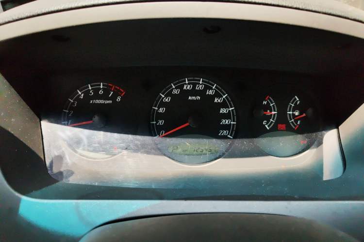 Used Roewe W5 2013 1.8T 4WD Automatic High-End Model Instrument Cluster