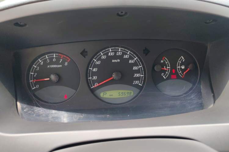 Used Roewe W5 2013 1.8T 4WD Automatic High-End Model Instrument Cluster