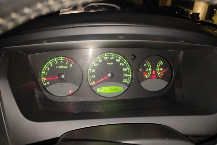Used Roewe W5 2013 1.8T 4WD Automatic High-End Model Instrument Cluster