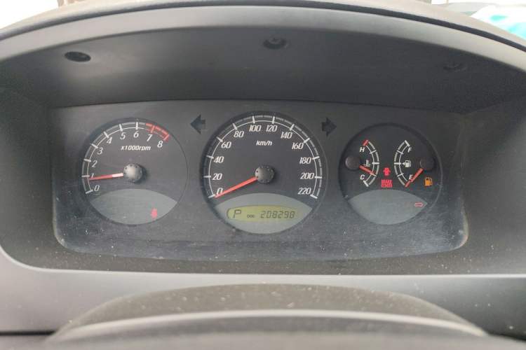 Used Roewe W5 2013 1.8T 2WD Automatic Xingyu Edition Instrument Cluster