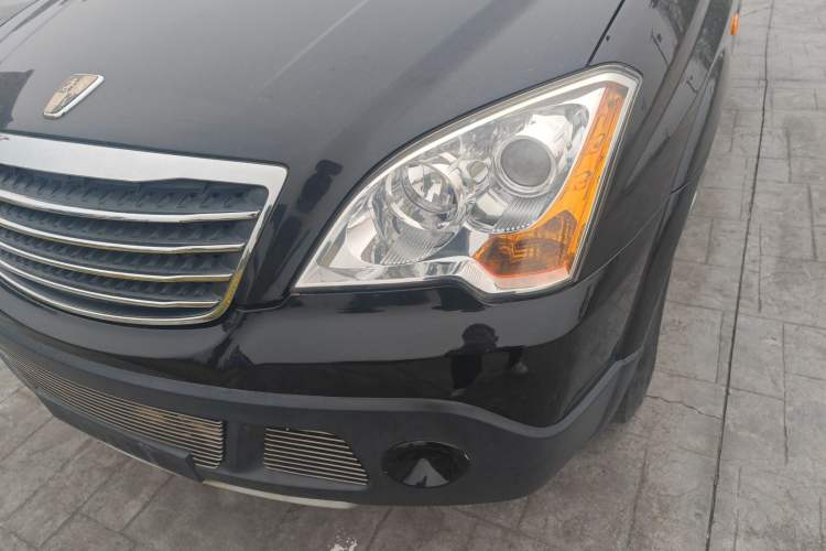Used Roewe W5 2013 1.8T 2WD Automatic Xingyu Edition Left Front Headlight