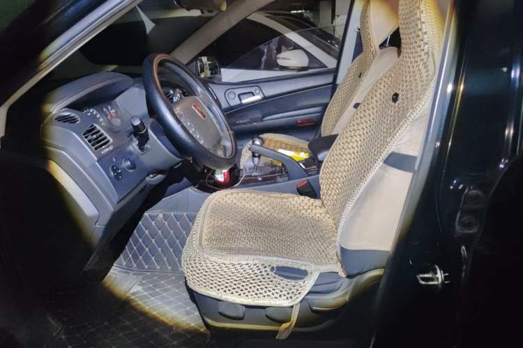 Used Roewe W5 2013 1.8T 2WD Automatic Xingyu Edition Left Front Seat