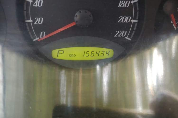 Used Roewe W5 2013 1.8T 2WD Automatic Xingyu Edition Odometer Close Up