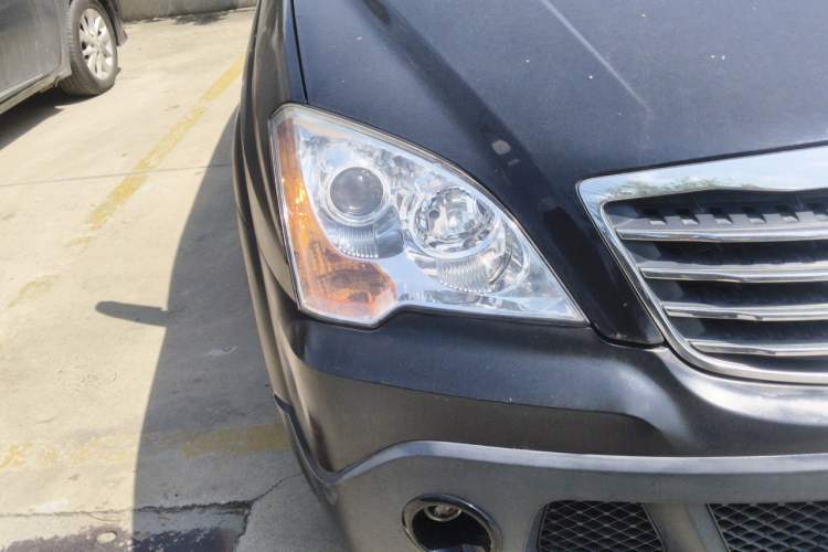 Used Roewe W5 2013 1.8T 2WD Automatic Xingyu Edition Right Front Headlight