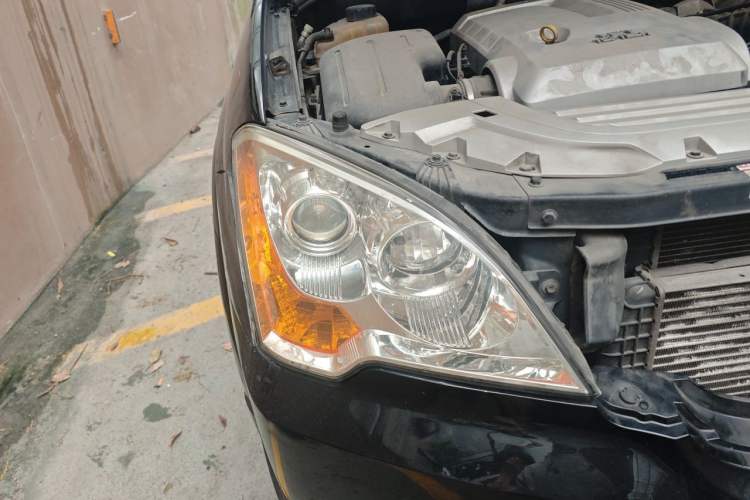 Used Roewe W5 2013 1.8T 2WD Automatic Xingyu Edition Right Front Headlight