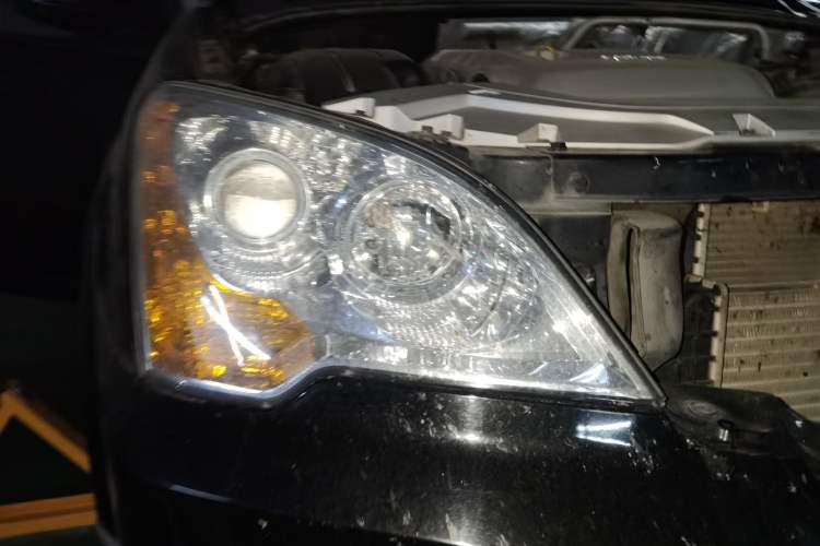 Used Roewe W5 2013 1.8T 4WD Automatic High-End Model Right Front Headlight