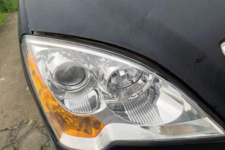 Used Roewe W5 2013 1.8T 2WD Automatic Xingyu Edition Right Front Headlight