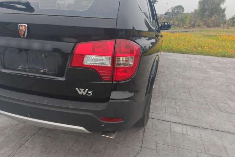 Used Roewe W5 2013 1.8T 2WD Automatic Xingyu Edition Right Rear Taillight
