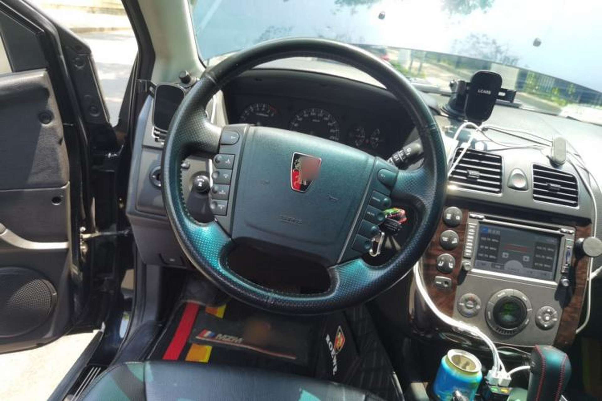 Used Roewe W5 2013 1.8T 4WD Automatic High-End Model Steering Wheel