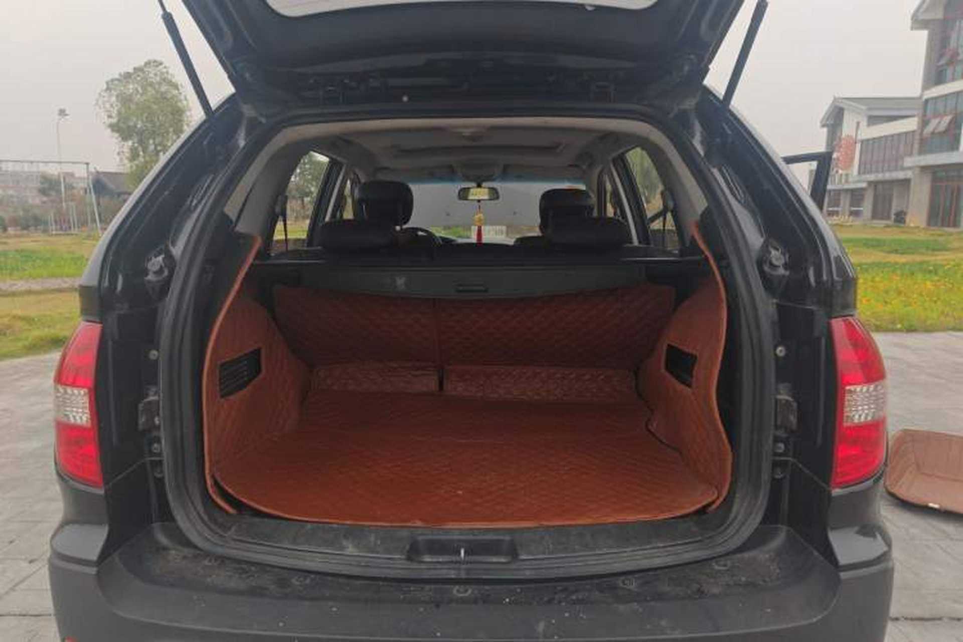 Used Roewe W5 2013 1.8T 2WD Automatic Xingyu Edition Trunk