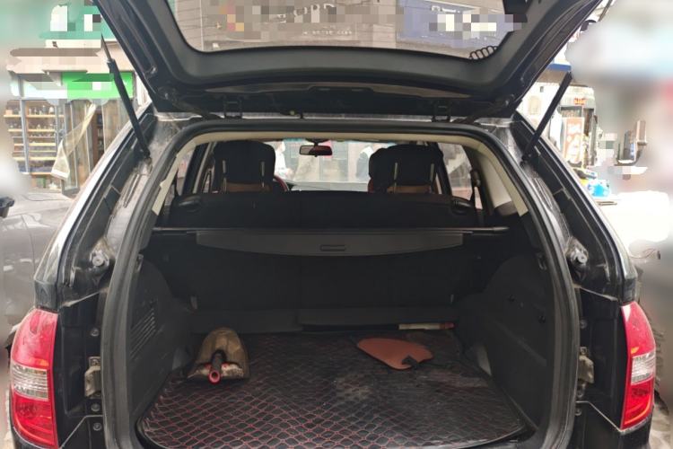 Used Roewe W5 2013 1.8T 2WD Automatic Xingyu Edition Trunk