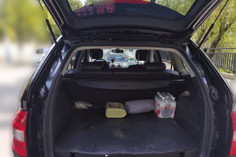 Used Roewe W5 2013 1.8T 4WD Automatic High-End Model Trunk