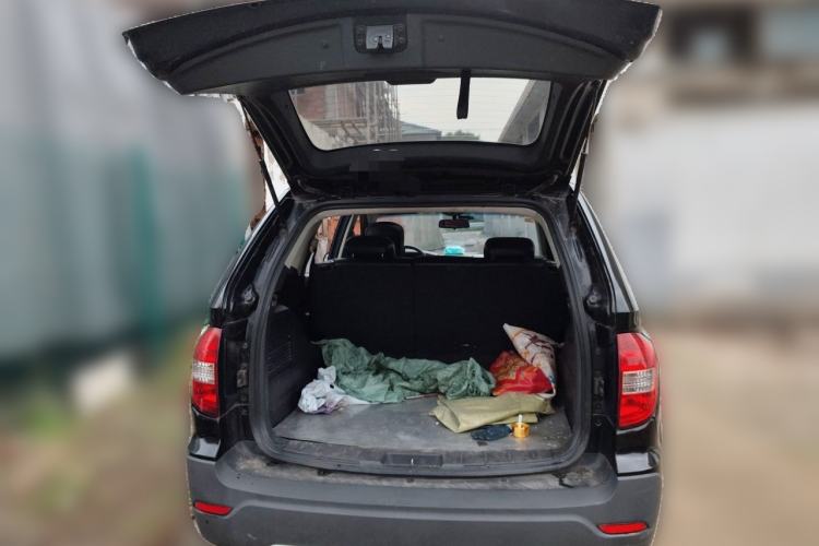 Used Roewe W5 2013 1.8T 2WD Automatic Xingyu Edition Trunk