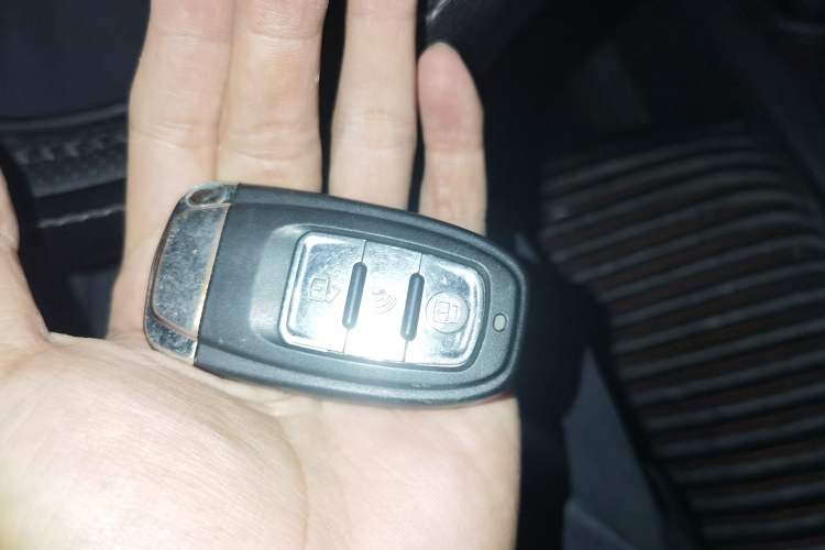 Used Roewe W5 2013 1.8T 4WD Automatic High-End Model Vehicle Key