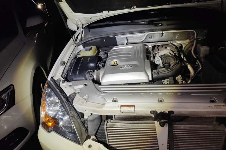 Used Roewe W5 2013 1.8T 2WD Automatic Xingyu Edition Engine Bay Right