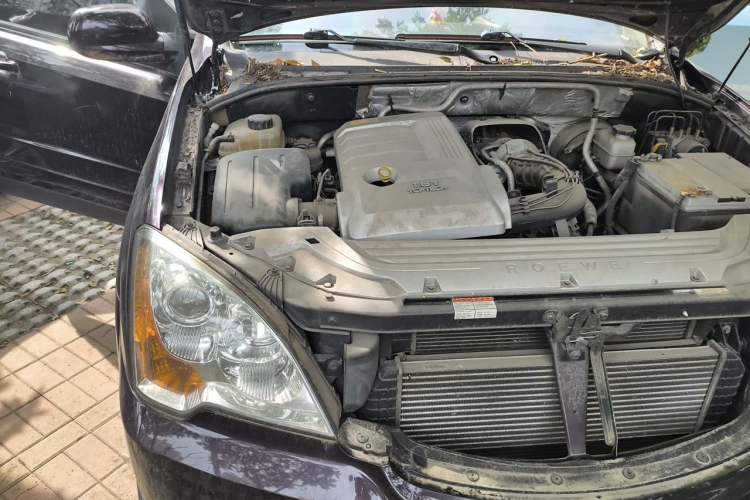 Used Roewe W5 2013 1.8T 2WD Manual Chiyu Edition Engine Bay Right