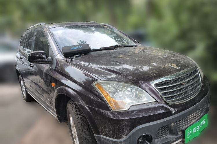 Used Roewe W5 2013 1.8T 2WD Manual Chiyu Edition Front Right 45 Deg