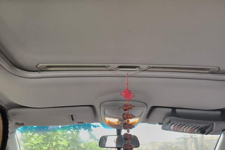 Used Roewe W5 2013 1.8T 2WD Manual Chiyu Edition Headliner