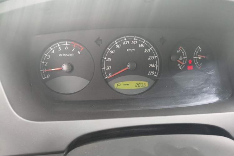 Used Roewe W5 2013 1.8T 4WD Automatic High-End Model Instrument Cluster