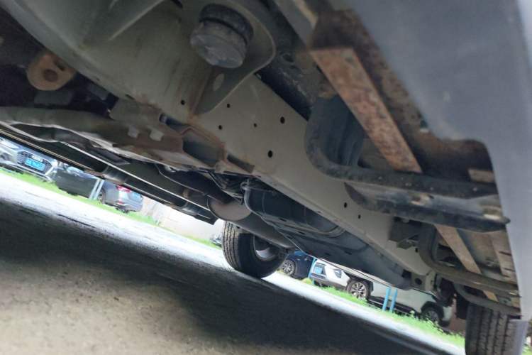 Used Roewe W5 2013 1.8T 2WD Automatic Xingyu Edition Chassis Front Left