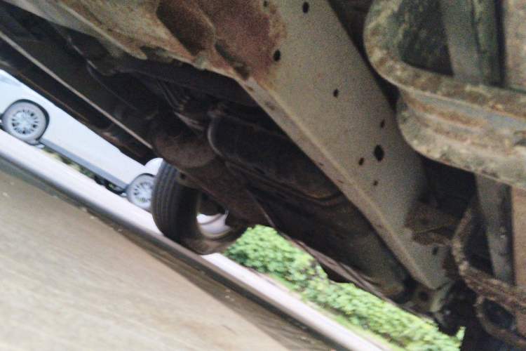 Used Roewe W5 2013 1.8T 4WD Automatic High-End Model Chassis Front Left
