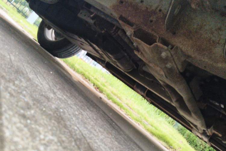 Used Roewe W5 2013 1.8T 4WD Automatic High-End Model Chassis Front Right