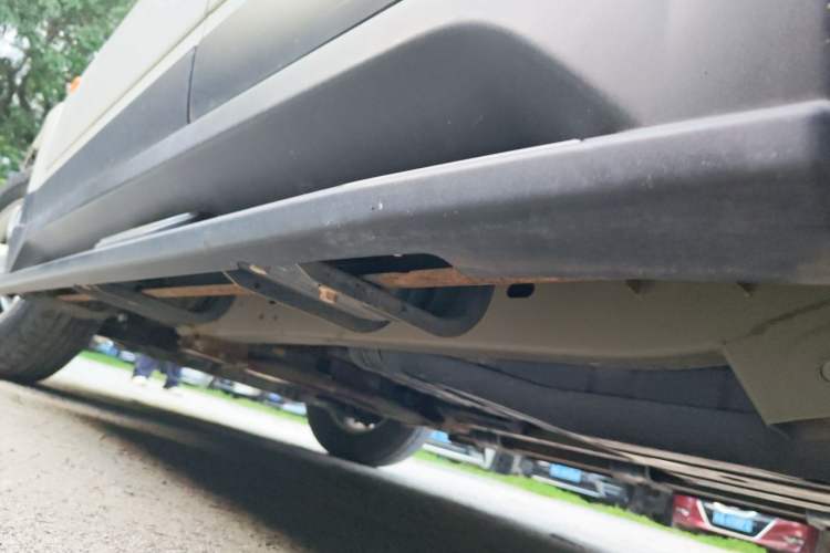 Used Roewe W5 2013 1.8T 2WD Automatic Xingyu Edition Chassis Rear Left