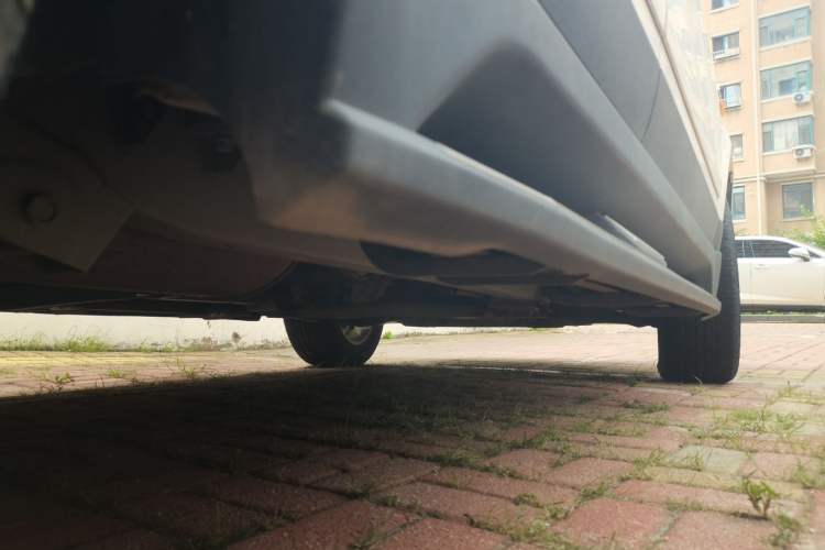 Used Roewe W5 2013 1.8T 4WD Automatic High-End Model Chassis Rear Right