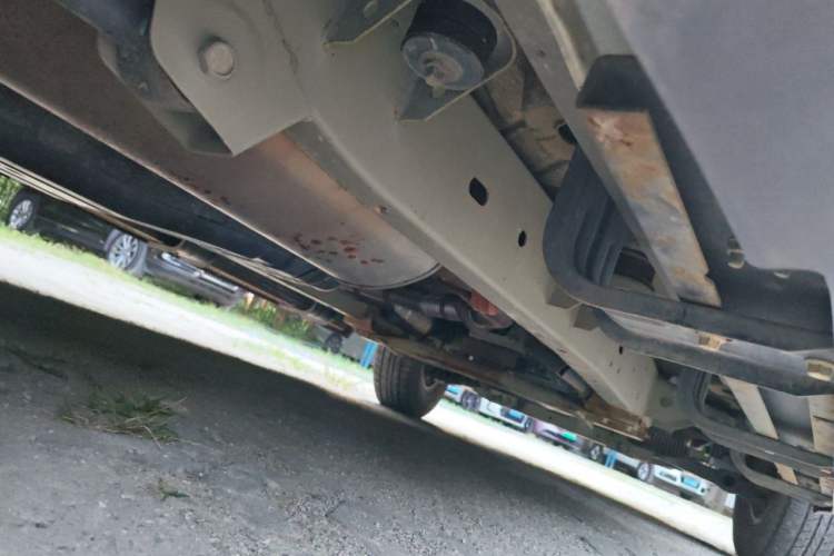 Used Roewe W5 2013 1.8T 2WD Automatic Xingyu Edition Chassis Rear Right