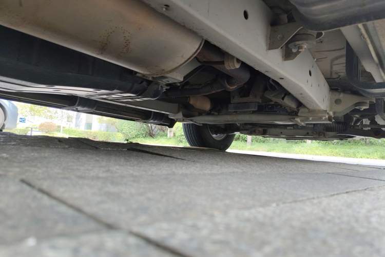 Used Roewe W5 2013 1.8T 2WD Automatic Xingyu Edition Chassis Rear Right