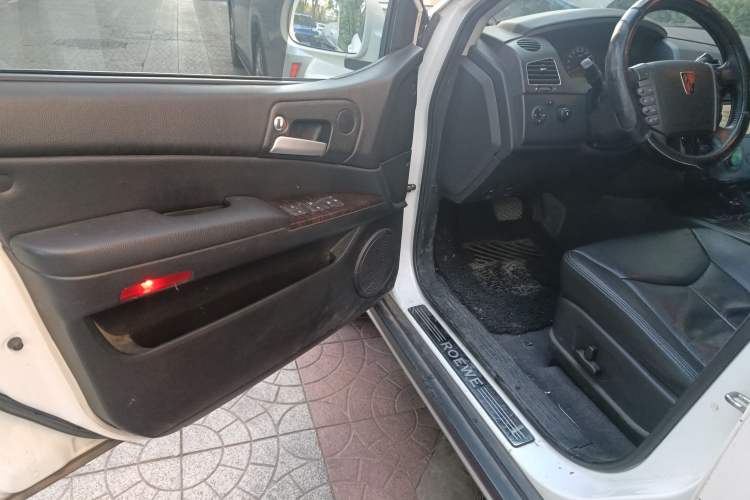 Used Roewe W5 2013 1.8T 4WD Automatic High-End Model Driver Seat