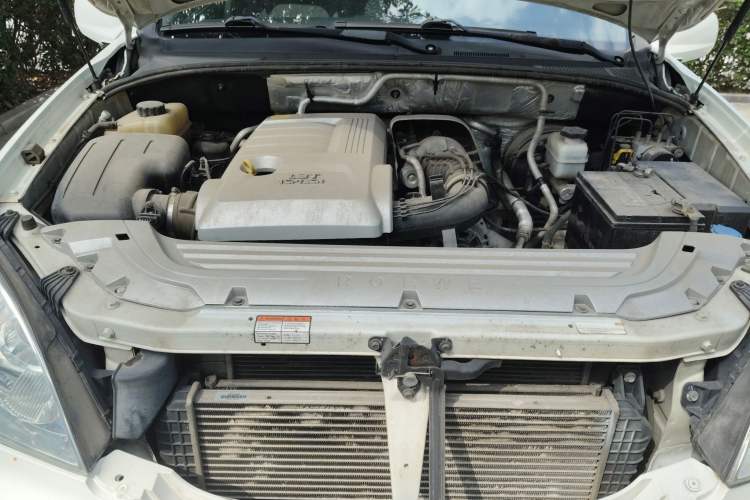 Used Roewe W5 2013 1.8T 2WD Automatic Xingyu Edition Engine Bay