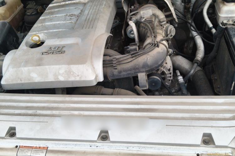 Used Roewe W5 2013 1.8T 4WD Automatic High-End Model Engine Bay