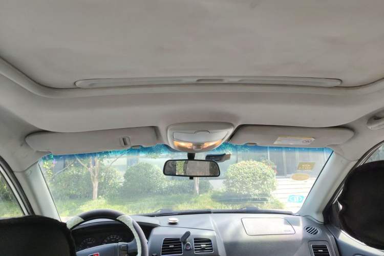 Used Roewe W5 2013 1.8T 2WD Automatic Xingyu Edition Headliner