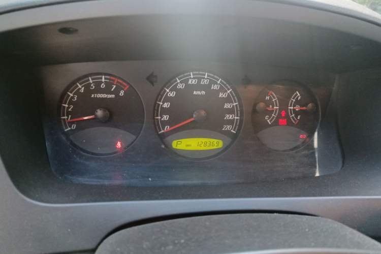 Used Roewe W5 2013 1.8T 4WD Automatic High-End Model Instrument Cluster