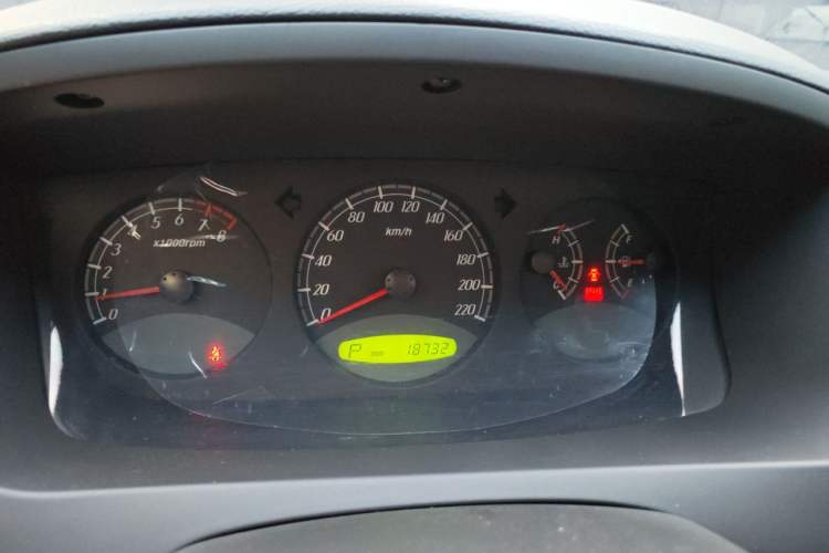 Used Roewe W5 2013 1.8T 2WD Automatic Xingyu Edition Instrument Cluster