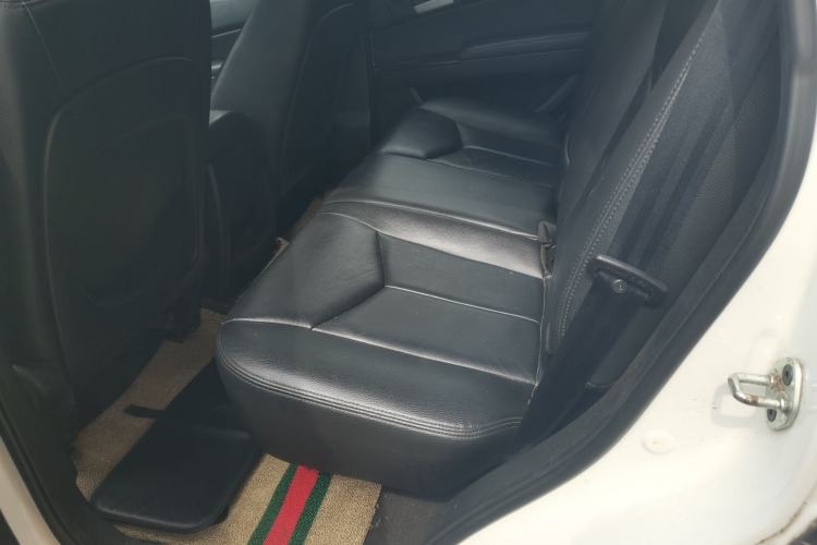 Used Roewe W5 2013 1.8T 4WD Automatic High-End Model Left Rear Seat