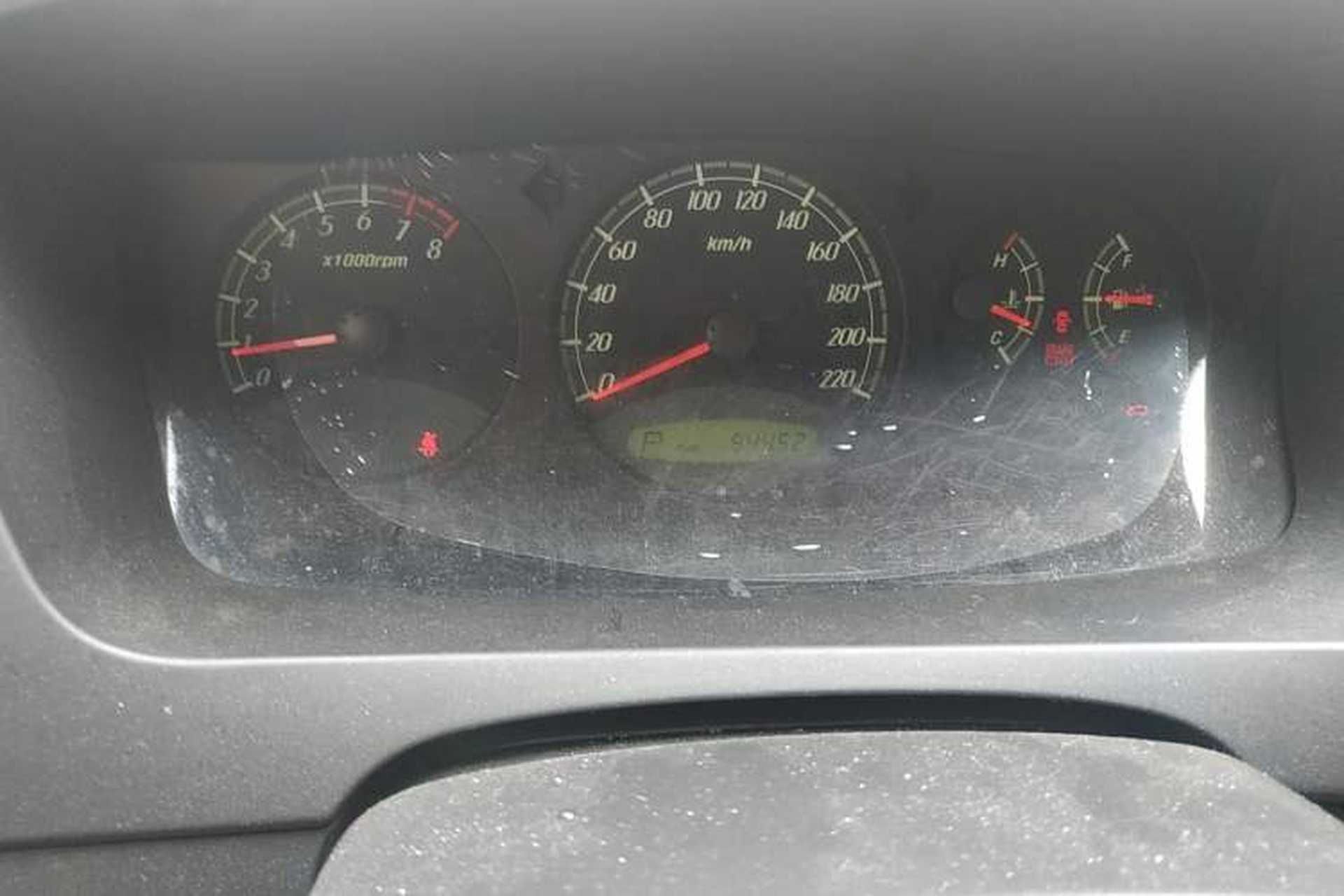 Used Roewe W5 2013 1.8T 2WD Automatic Xingyu Edition Odometer Close Up